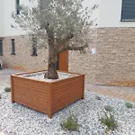 דירה N&n Near The